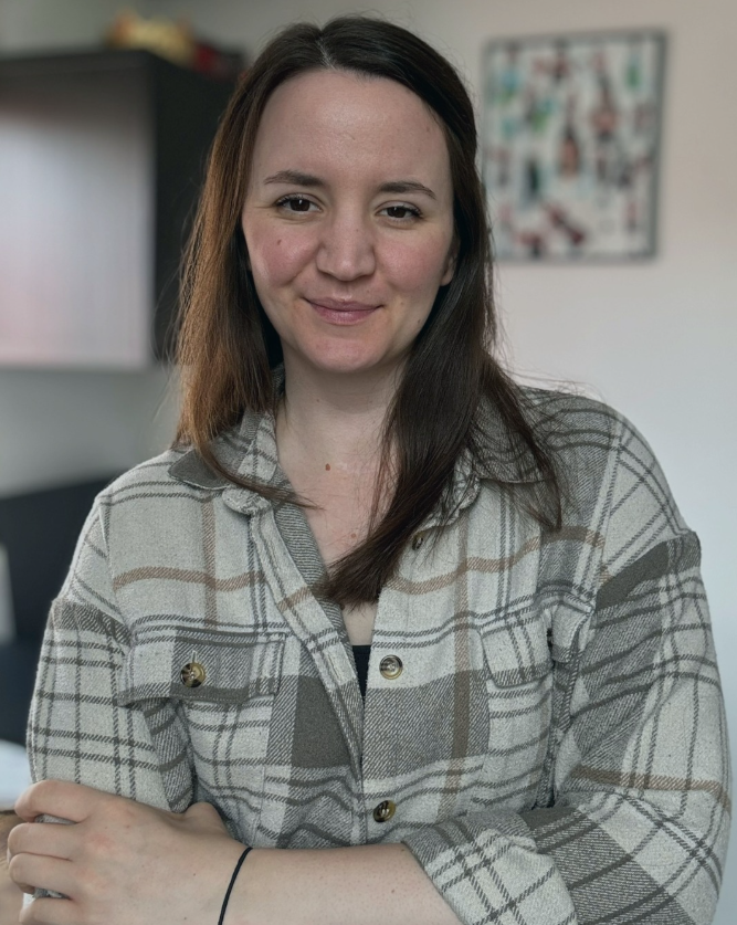 Steffi Lehnen an ihrem Schreibtisch in München